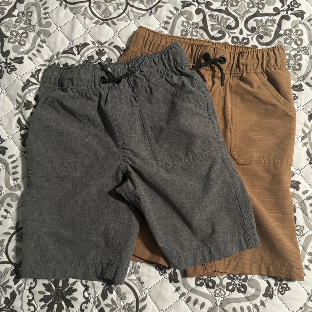 Boys Sonoma tech shorts in size 6 - 2 pairs